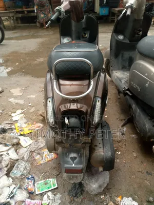 Honda CBR 2023 Brown