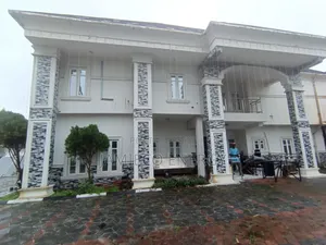 6bdrm Duplex in Sangotedo for sale