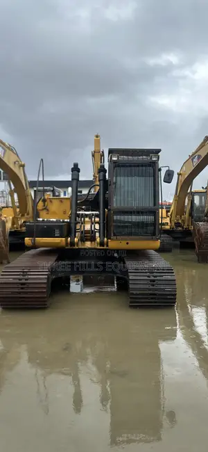 Excavtor 320d