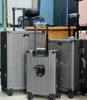 Lightweight Aluminum Frame Luggage With Cup Holder