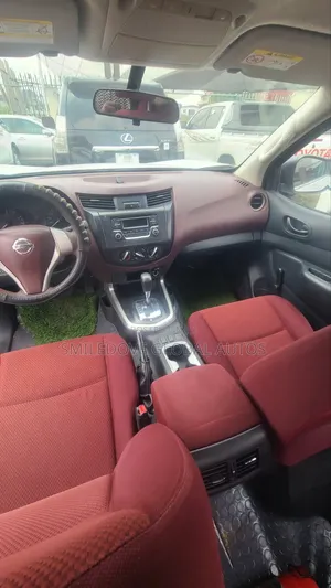 Nissan Navara 2017 White