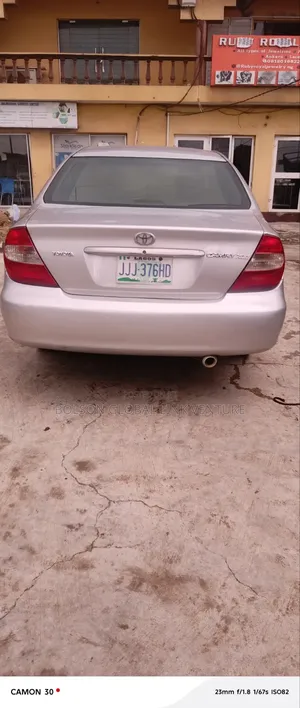 Toyota Camry XLE 4dr Sedan (2.4L 4cyl 4A) 2003 Silver