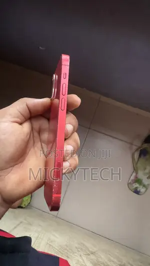 Apple iPhone 12 64 GB Red