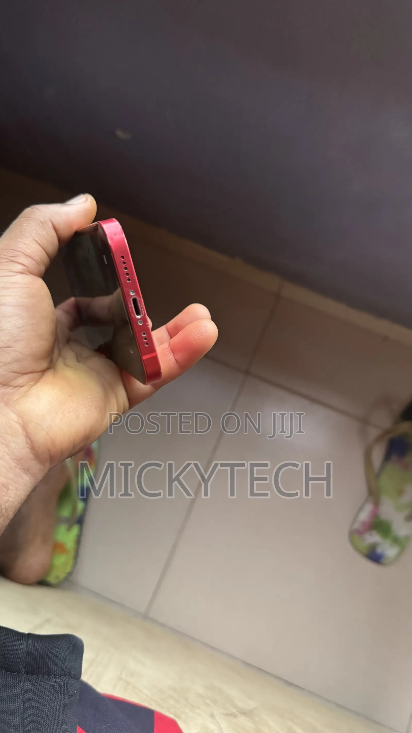 Apple iPhone 12 64 GB Red