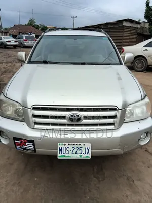 Toyota Highlander 2004 Gray