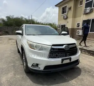 Toyota Highlander Limited Platinum V6 4x2 (3.5L 6cyl 6A) 2016 White