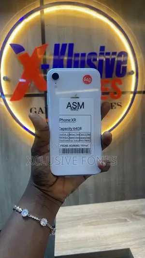 Apple iPhone XR 64 GB White