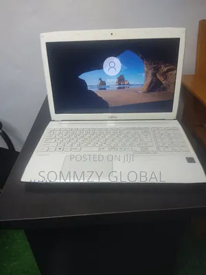 Laptop Fujitsu 6GB Intel Pentium HDD 500GB