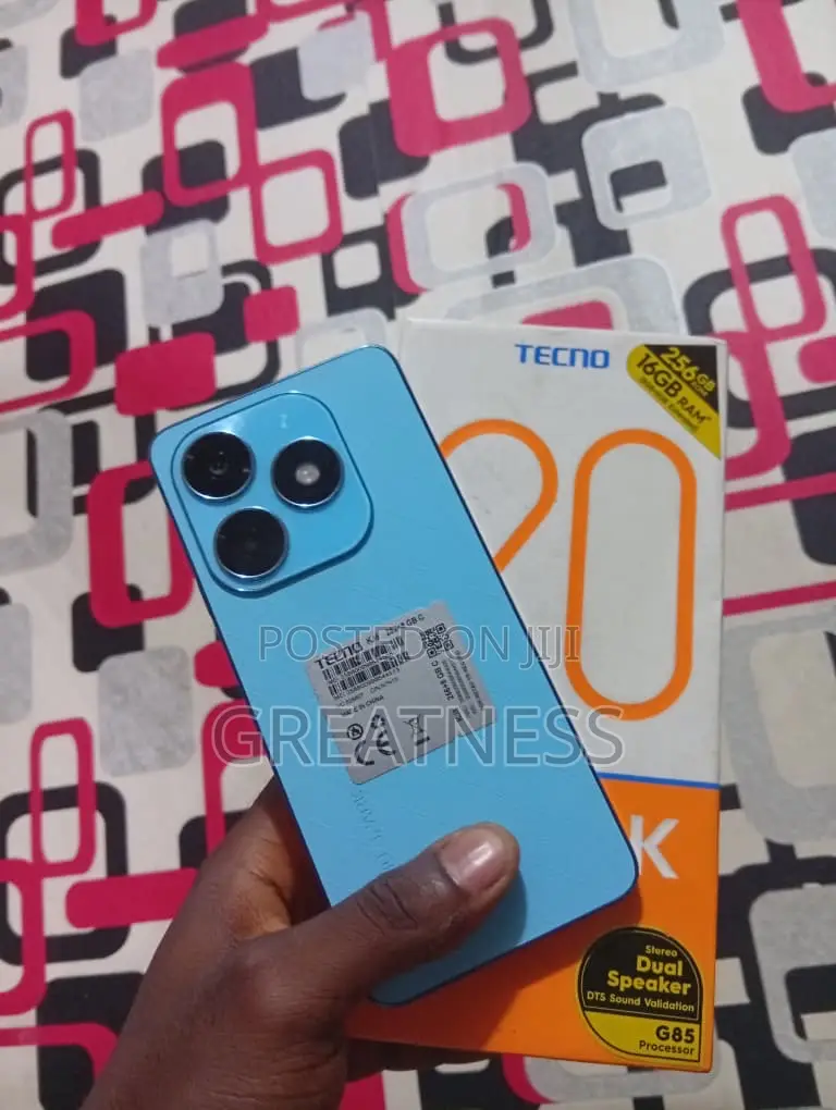 Tecno Spark 20 256 GB Blue