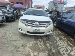 Toyota Venza 2011 White
