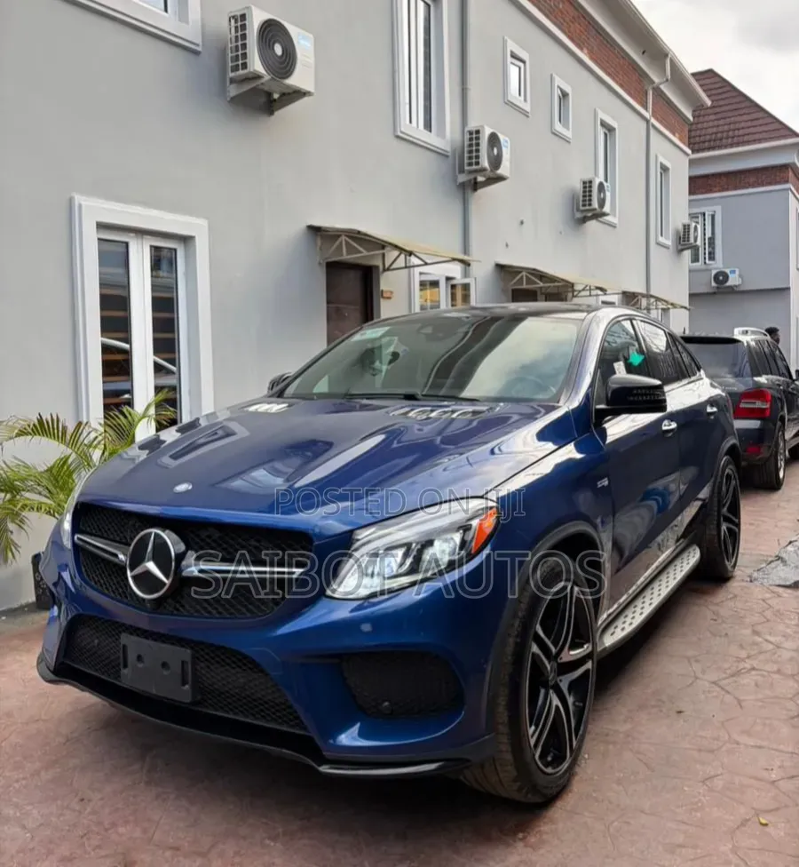 Mercedes-Benz GLE-Class 2019 Blue