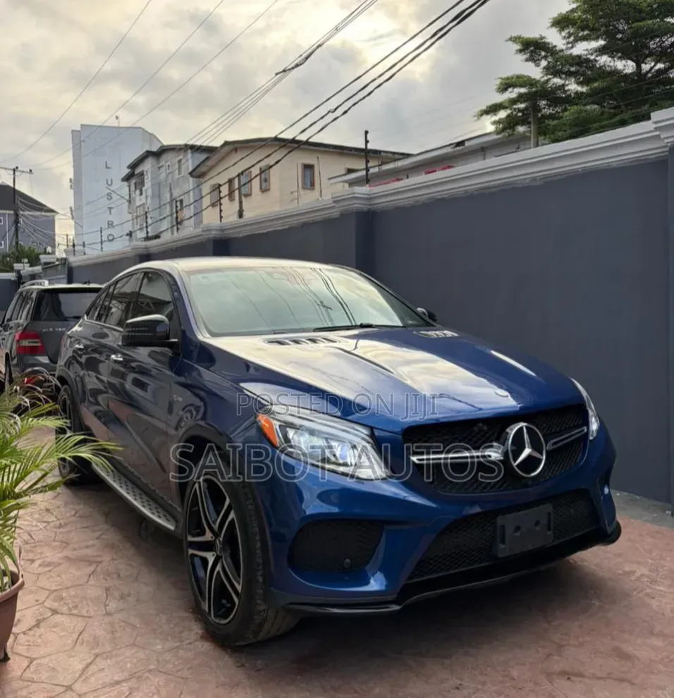 Mercedes-Benz GLE-Class 2019 Blue