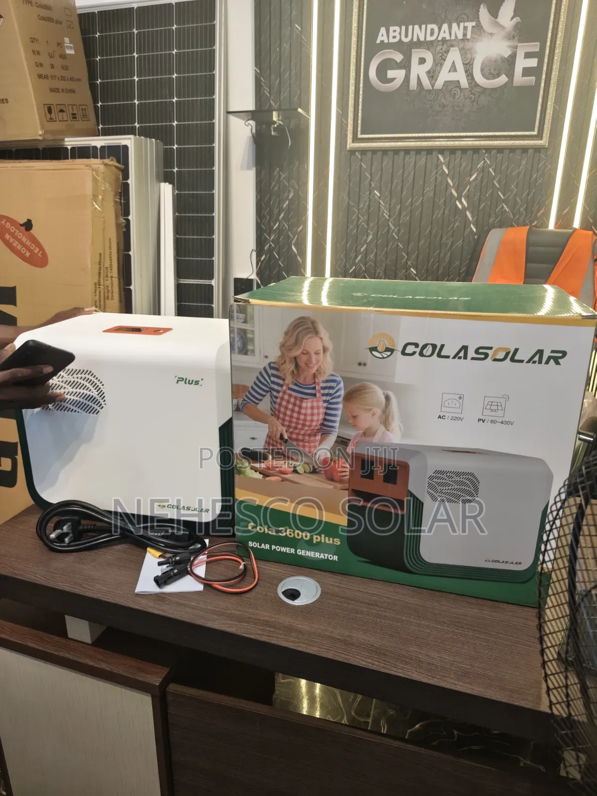 2,200w Solar Generator With 3.6kwh Massive Battery Capacity