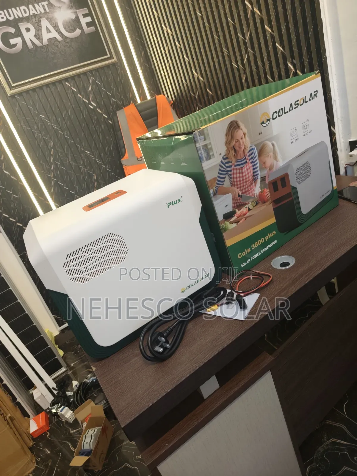 2,200w Solar Generator With 3.6kwh Massive Battery Capacity