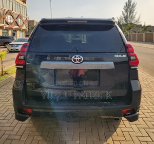 Toyota Land Cruiser Prado 2023 Black
