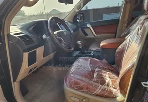 Toyota Land Cruiser Prado 2023 Black