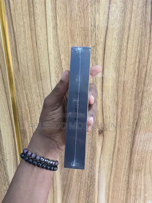 New Samsung Galaxy S24 256 GB Gray