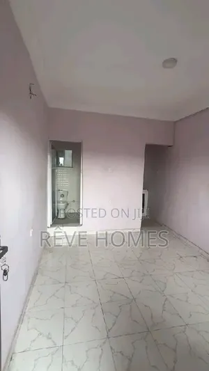 1bdrm Apartment in Shomolu / Shomolu for rent