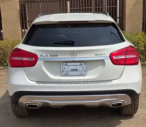 Mercedes-Benz GLA 250 2016 White