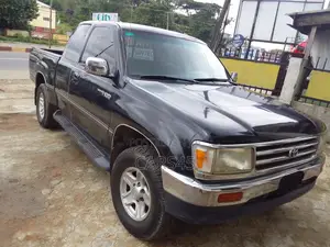 Toyota T100 1996 Black