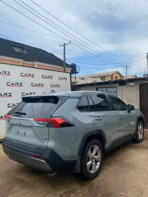 Toyota RAV4 2019 Green