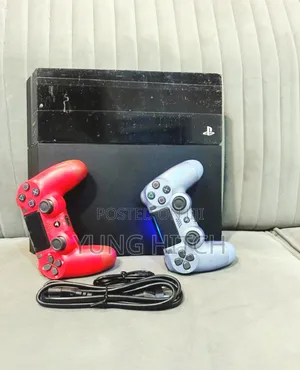 London Used Ps4 Fat With 9–10 Installed Games