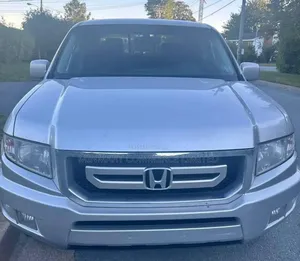 Honda Ridgeline RT 2010 Silver