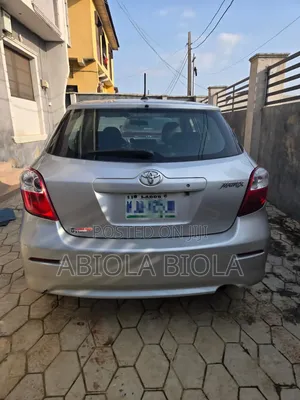 Toyota Matrix 2010 Silver