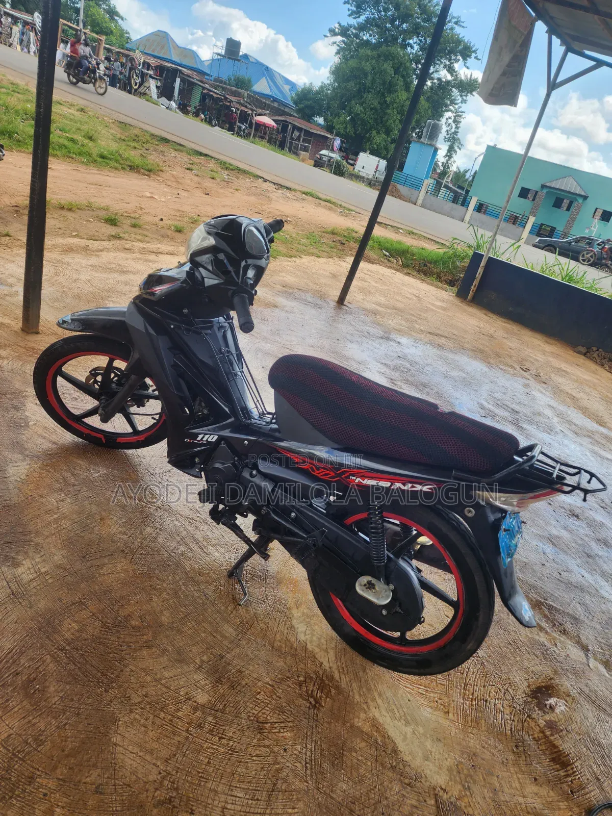 TVS Neo NX 2023 Black