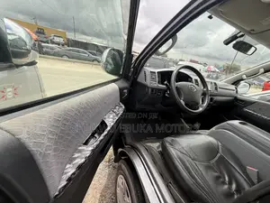Toyota HiAce 2012 Grey