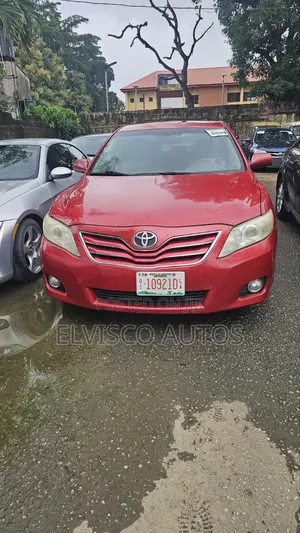 Toyota Camry 2011 Red