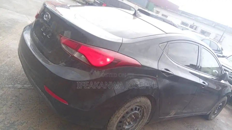 Hyundai Elantra 2012 Black