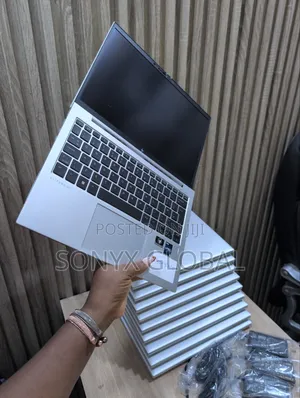 Laptop HP EliteBook 830 G9 16GB Intel Core i5 SSD 256GB