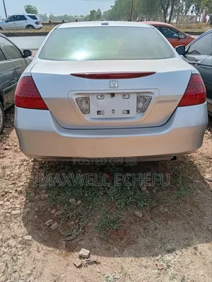 Honda Accord 2.0 Comfort 2007 Silver