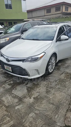 Toyota Avalon 2014 White