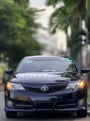 Toyota Camry SE 4dr Sedan (2.5L 4cyl 6A) 2013 Black