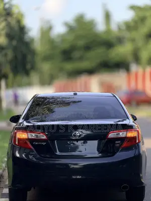 Toyota Camry SE 4dr Sedan (2.5L 4cyl 6A) 2013 Black