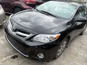 Toyota Corolla 2013 Black