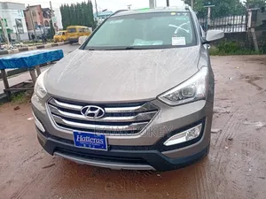 Hyundai Santa Fe 2014 Gray