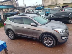 Hyundai Santa Fe 2014 Gray
