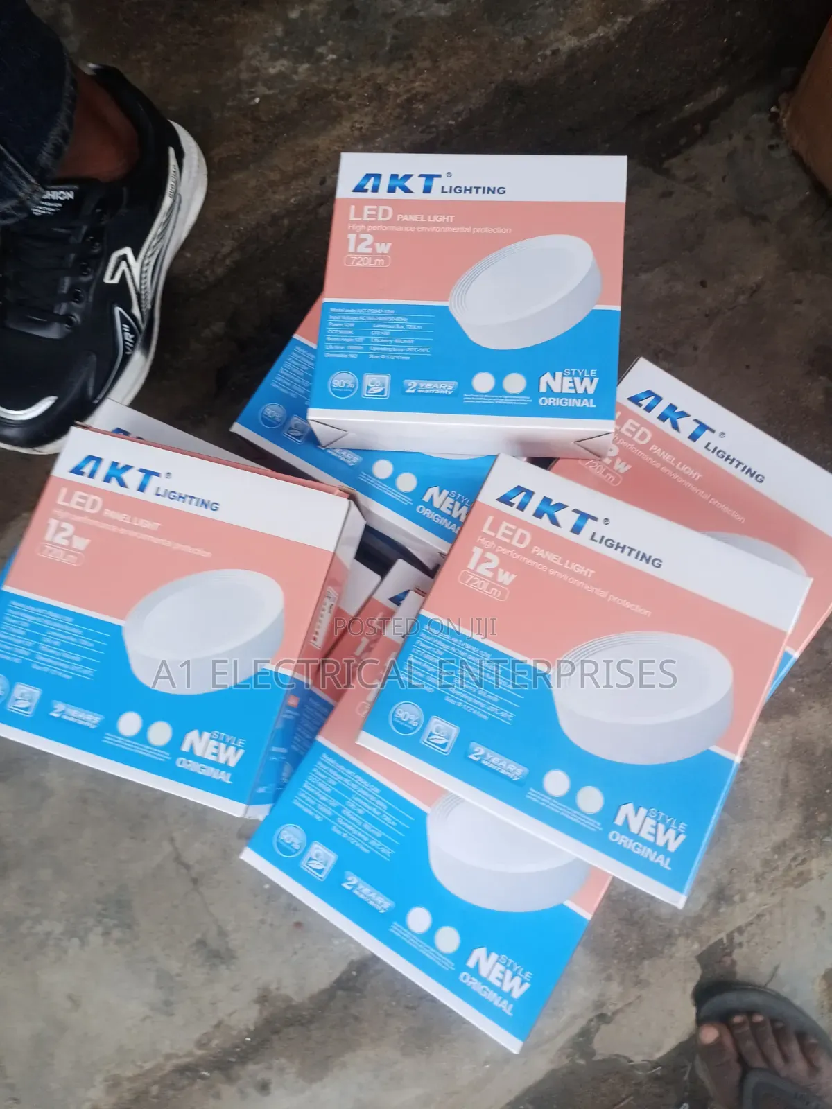 Akt 12watts Surface Light