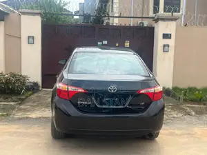 Toyota Corolla 2015 Black
