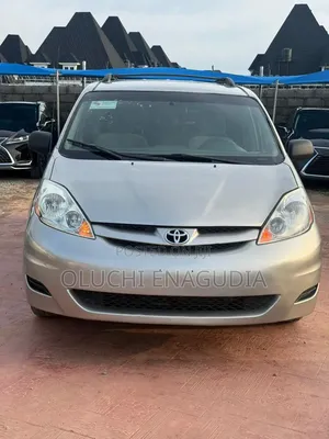 Toyota Sienna 2006 Gold