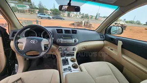 Toyota Highlander 2012 Black