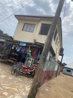 3bdrm House in Ikot Akpanabia, Uyo for sale