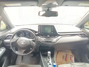 Toyota C-HR 2019 Blue