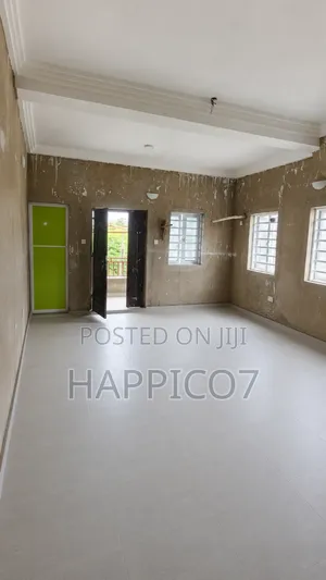 2bdrm Apartment in Yaba for rent