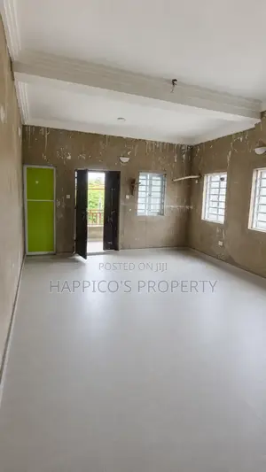 2bdrm Apartment in Fadeyi for rent