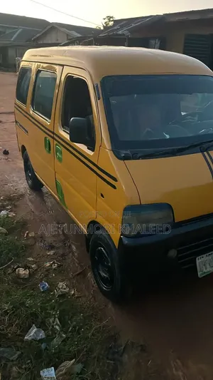 Suzuki Every 2010 Yellow