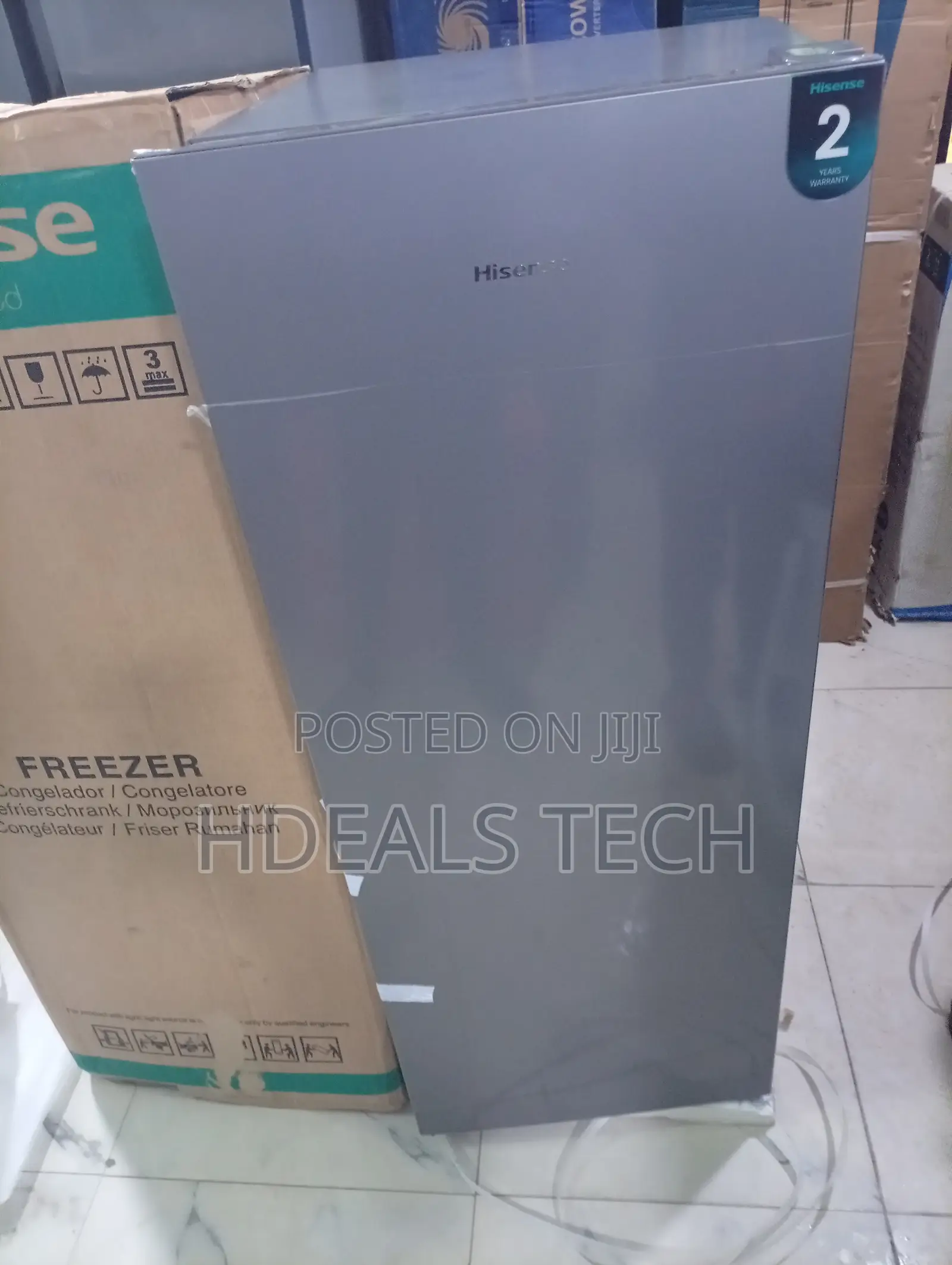 Hisense Freezer With Durable Shelves and Reliable Freezing Performance